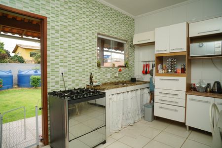 Cozinha de casa de condomínio para alugar com 3 quartos, 130m² em Camburi, Maricá