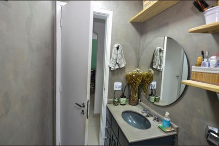 Apartamento à venda com 65m², 2 quartos e 1 vaga Apartamento à venda com 65m², 2 quartos e 1 vagaBanheiro