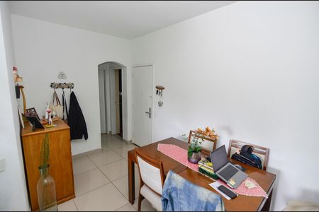 Apartamento à venda com 65m², 2 quartos e 1 vaga Apartamento à venda com 65m², 2 quartos e 1 vagaSala