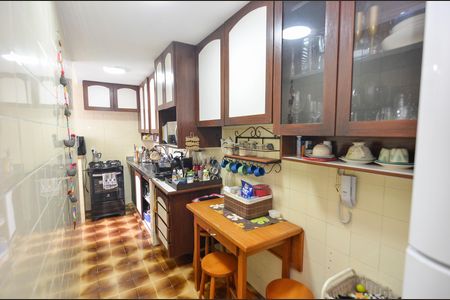 Apartamento à venda com 65m², 2 quartos e 1 vaga Apartamento à venda com 65m², 2 quartos e 1 vagaCozinha