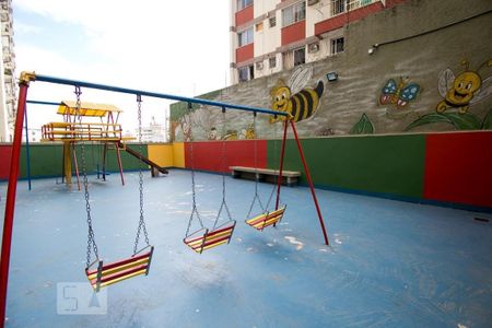 Apartamento à venda com 65m², 2 quartos e 1 vaga Apartamento à venda com 65m², 2 quartos e 1 vagaÁrea comum