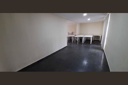 Apartamento à venda com 64m², 3 quartos e 1 vaga Apartamento à venda com 64m², 3 quartos e 1 vagaÁrea comum - Salão de Festas