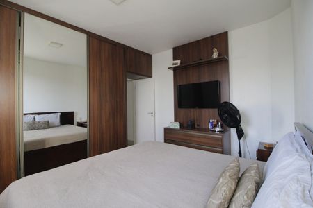 Apartamento à venda com 148m², 4 quartos e 2 vagas Apartamento à venda com 148m², 4 quartos e 2 vagasQuarto 03 - Suite