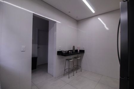 Apartamento à venda com 148m², 4 quartos e 2 vagas Apartamento à venda com 148m², 4 quartos e 2 vagasCozinha