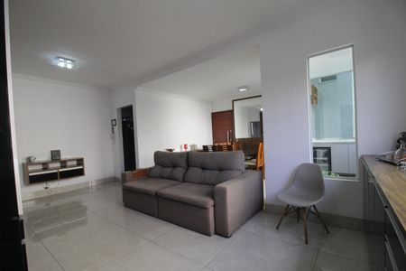 Apartamento à venda com 148m², 4 quartos e 2 vagas Apartamento à venda com 148m², 4 quartos e 2 vagasSala de Estar