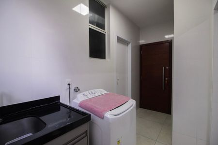 Apartamento à venda com 148m², 4 quartos e 2 vagas Apartamento à venda com 148m², 4 quartos e 2 vagasÁrea de Serviço
