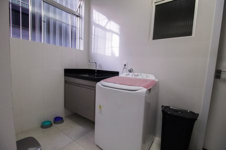 Apartamento à venda com 148m², 4 quartos e 2 vagas Apartamento à venda com 148m², 4 quartos e 2 vagasÁrea de Serviço
