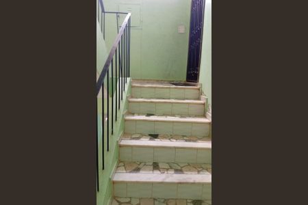 Apartamento para alugar com 60m², 2 quartos e 1 vaga Apartamento para alugar com 60m², 2 quartos e 1 vagaEscadas