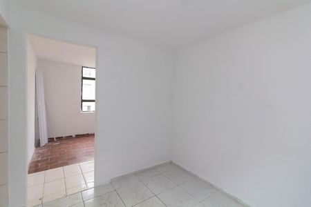 Sala de apartamento para alugar com 2 quartos, 42m² em Guaianases, São Paulo