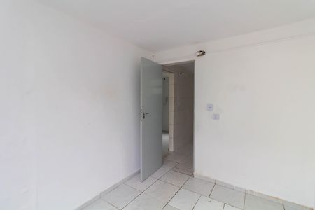 Quarto 2 de apartamento para alugar com 2 quartos, 42m² em Guaianases, São Paulo