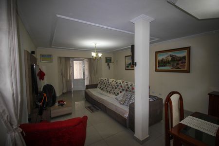 Casa para alugar com 4 quartos, 248m² em Vila Guimaraes, Sorocaba