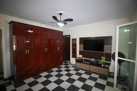 Casa para alugar com 248m², 4 quartos e 1 vaga