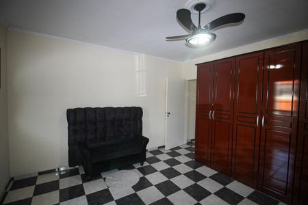 Casa para alugar com 248m², 4 quartos e 1 vaga