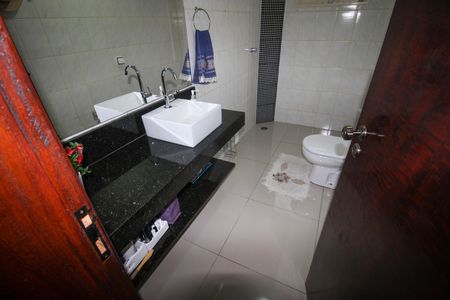 Casa para alugar com 248m², 4 quartos e 1 vaga