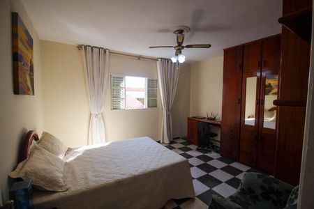 Casa para alugar com 248m², 4 quartos e 1 vaga