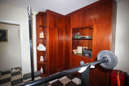 Casa para alugar com 4 quartos, 248m² em Vila Guimaraes, Sorocaba