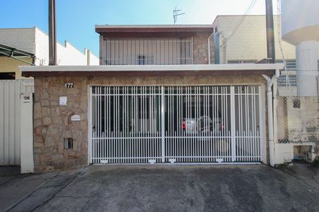 Casa para alugar com 248m², 4 quartos e 1 vaga