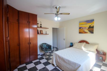 Casa para alugar com 248m², 4 quartos e 1 vaga