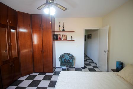 Casa para alugar com 248m², 4 quartos e 1 vaga