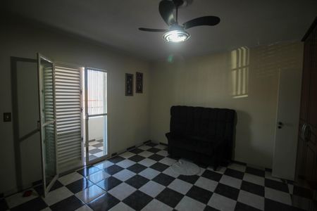 Casa para alugar com 248m², 4 quartos e 1 vaga