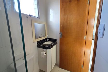 Casa de condomínio para alugar com 61m², 2 quartos e 1 vagaBanheiro