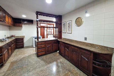 Apartamento para alugar com 362m², 4 quartos e 3 vagas Apartamento para alugar com 362m², 4 quartos e 3 vagasCozinha