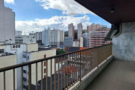 Apartamento para alugar com 362m², 4 quartos e 3 vagas Apartamento para alugar com 362m², 4 quartos e 3 vagasVaranda do Quarto 1