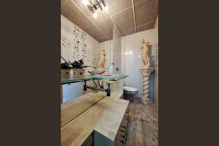 Apartamento para alugar com 362m², 4 quartos e 3 vagas Apartamento para alugar com 362m², 4 quartos e 3 vagasLavabo