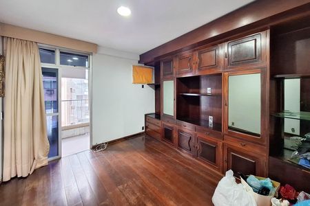 Apartamento para alugar com 362m², 4 quartos e 3 vagas Apartamento para alugar com 362m², 4 quartos e 3 vagasQuarto 3
