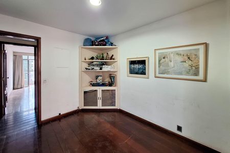 Apartamento para alugar com 362m², 4 quartos e 3 vagas Apartamento para alugar com 362m², 4 quartos e 3 vagasQuarto 2