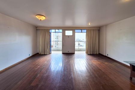 Apartamento para alugar com 362m², 4 quartos e 3 vagas Apartamento para alugar com 362m², 4 quartos e 3 vagasSala