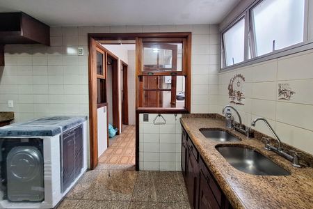 Apartamento para alugar com 362m², 4 quartos e 3 vagas Apartamento para alugar com 362m², 4 quartos e 3 vagasCozinha
