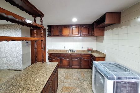 Apartamento para alugar com 362m², 4 quartos e 3 vagas Apartamento para alugar com 362m², 4 quartos e 3 vagasCozinha