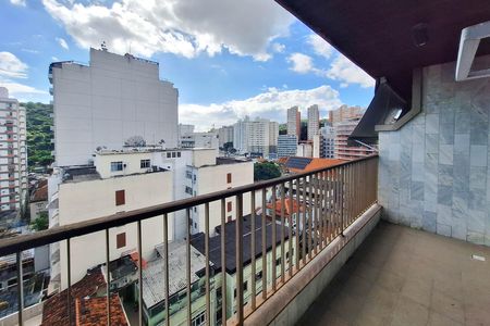Apartamento para alugar com 362m², 4 quartos e 3 vagas Apartamento para alugar com 362m², 4 quartos e 3 vagasSala