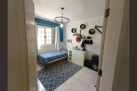 Casa para alugar com 156m², 2 quartos e 2 vagasQuarto