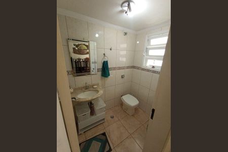 Casa para alugar com 156m², 2 quartos e 2 vagasBanheiro 