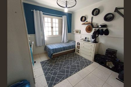 Casa para alugar com 156m², 2 quartos e 2 vagasQuarto