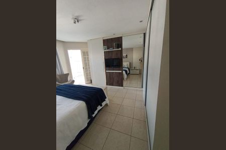 Casa para alugar com 156m², 2 quartos e 2 vagasQuarto 
