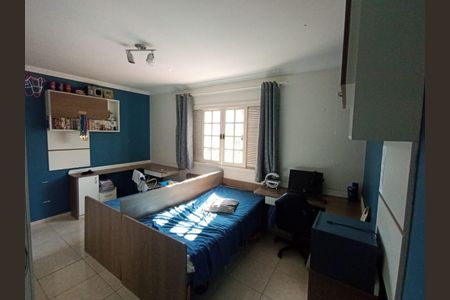 Casa para alugar com 156m², 2 quartos e 2 vagasQuarto 