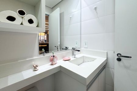 Apartamento para alugar com 43m², 2 quartos e 1 vaga Apartamento para alugar com 43m², 2 quartos e 1 vagaBanheiro Social