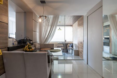 Apartamento à venda com 75m², 3 quartos e 2 vagas Apartamento à venda com 75m², 3 quartos e 2 vagasSala