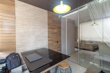 Apartamento à venda com 75m², 3 quartos e 2 vagas Apartamento à venda com 75m², 3 quartos e 2 vagasVaranda