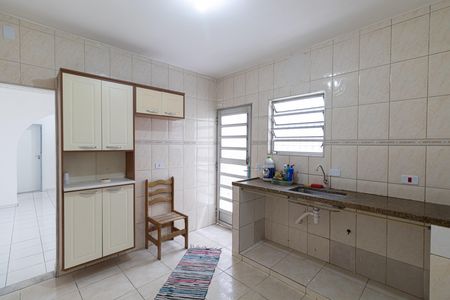 Casa para alugar com 114m², 2 quartos e 2 vagas Casa para alugar com 114m², 2 quartos e 2 vagasCozinha