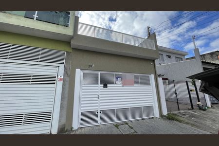 Casa para alugar com 114m², 2 quartos e 2 vagas Casa para alugar com 114m², 2 quartos e 2 vagasFachada+Placa