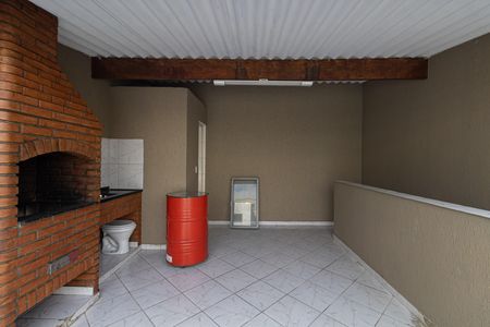 Casa para alugar com 114m², 2 quartos e 2 vagas Casa para alugar com 114m², 2 quartos e 2 vagasChurrasqueira