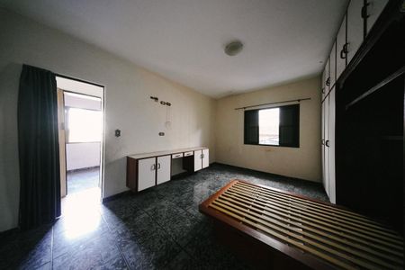 Quarto 1 de casa para alugar com 3 quartos, 250m² em Parque Savoi City, São Paulo