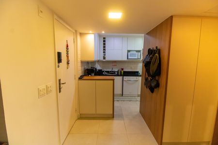 Apartamento à venda com 100m², 3 quartos e sem vagaCozinha e Área de Serviço