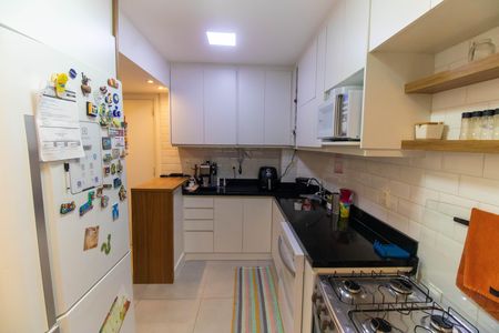 Apartamento à venda com 100m², 3 quartos e sem vagaCozinha e Área de Serviço