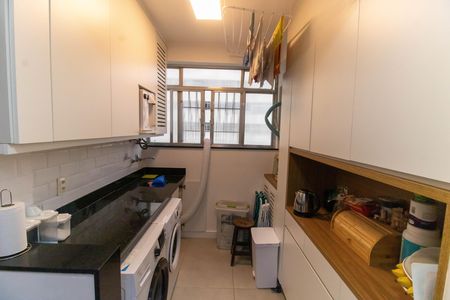 Apartamento à venda com 100m², 3 quartos e sem vagaCozinha e Área de Serviço