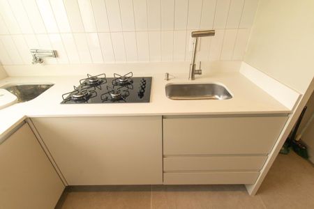 Apartamento à venda com 45m², 2 quartos e 1 vaga Apartamento à venda com 45m², 2 quartos e 1 vagaCozinha e Área de Serviço